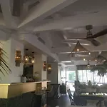 Hotel La Piscine 4*