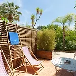 La Piscine Hotel