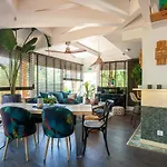 Hotel La Piscine Le Lavandou