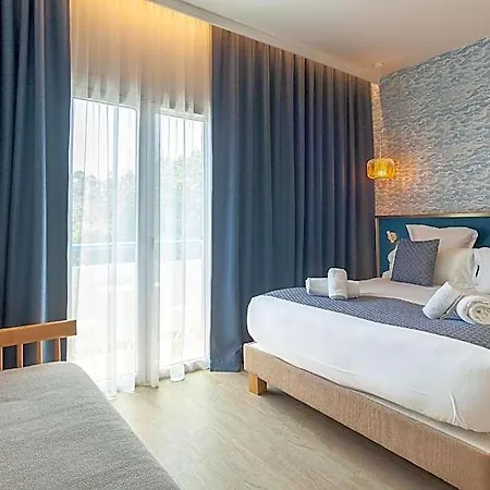 La Piscine Hotell Le Lavandou