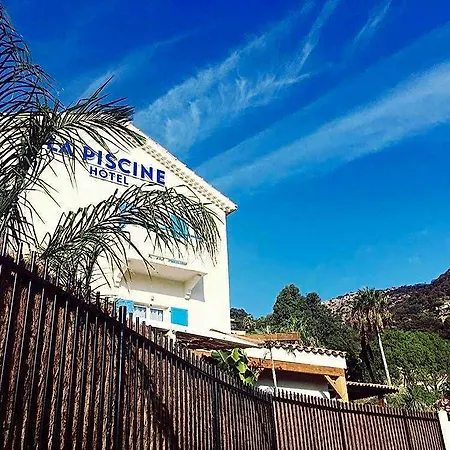 La Piscine Hotell