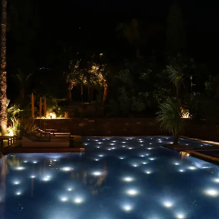 La Piscine 4*