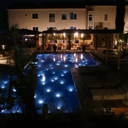 Szálloda La Piscine 4*